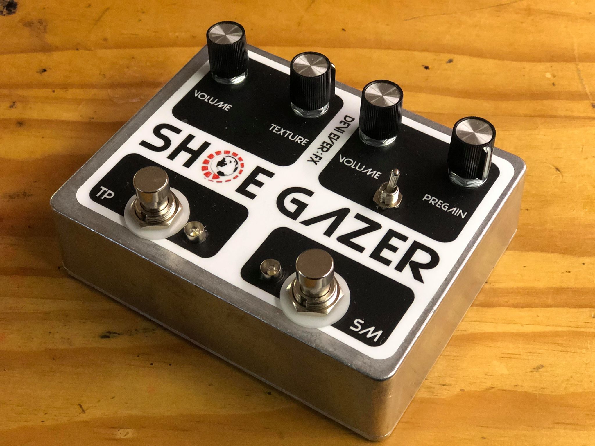shoegazer pedal Devi Ever FX Shoe Gazer with Chaos